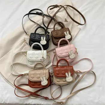 2023 Нова детска пролет-лято популярната чанта в контрастен цвят в формата на бисквитка, красива, сладка мини чанта през рамо, ръчни малки квадратни чанти