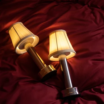 Ретро тъканта, лампа за зареждане на малка странична маса за хранене в хотел Атмосфера Малка нощна лампа Бар Ресторант Открит настолна лампа